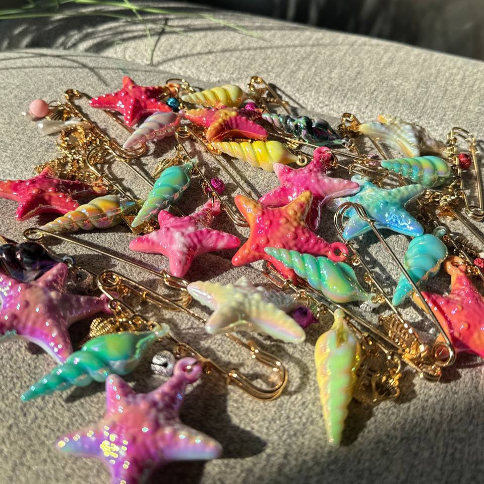Charm pin 🧷