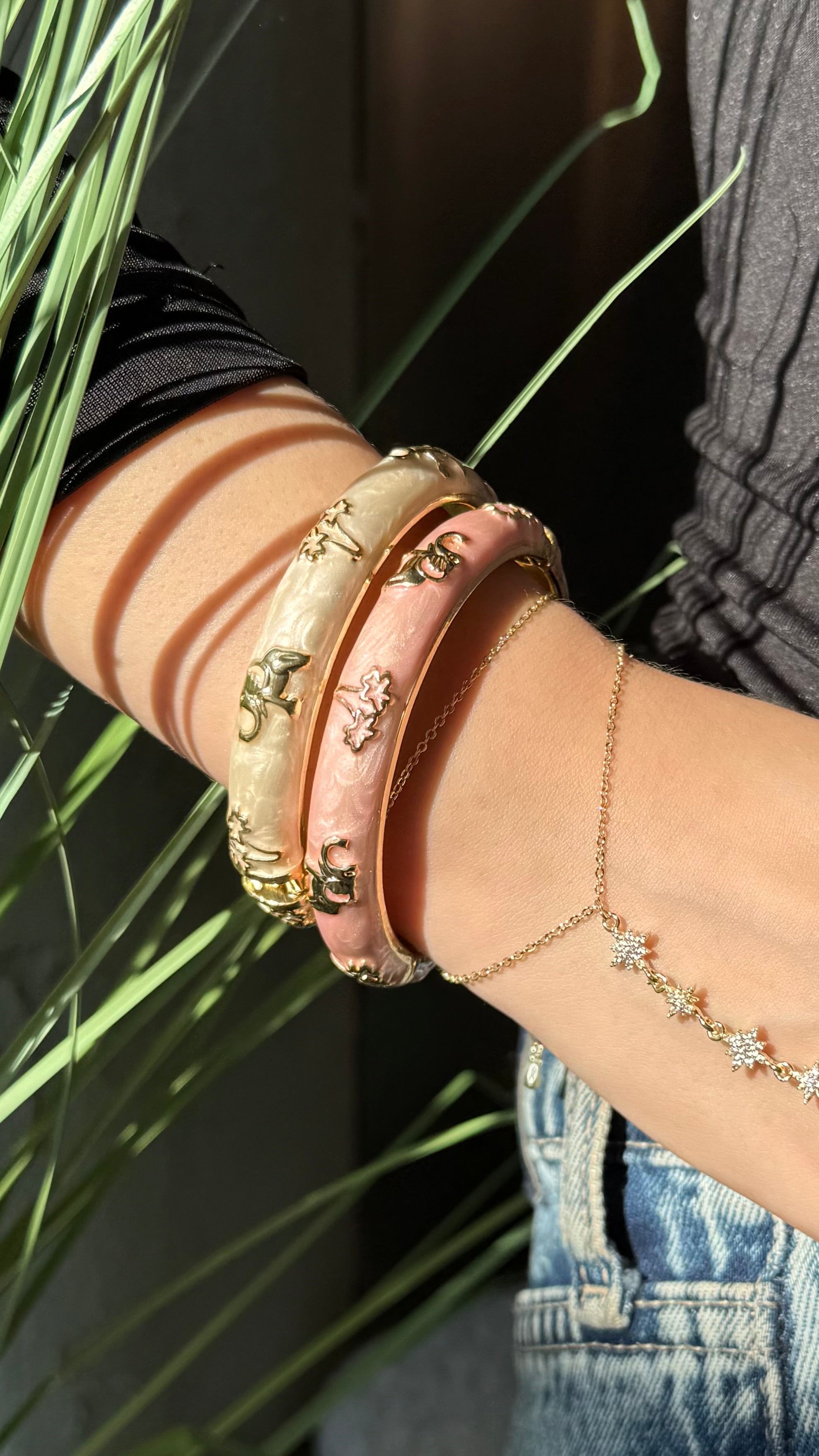 Majestic elephant bangle
