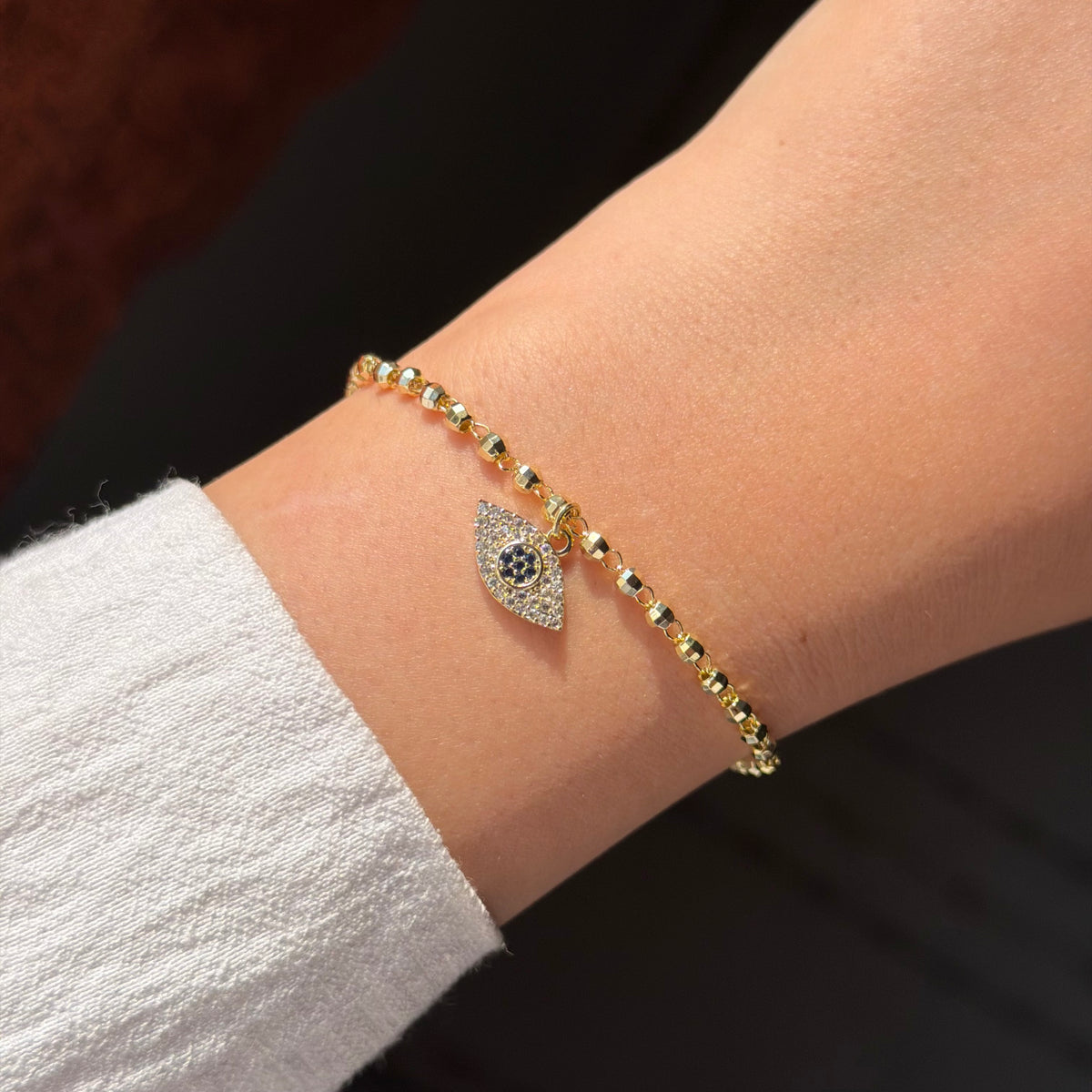 DANGLING CHARM BRACELET