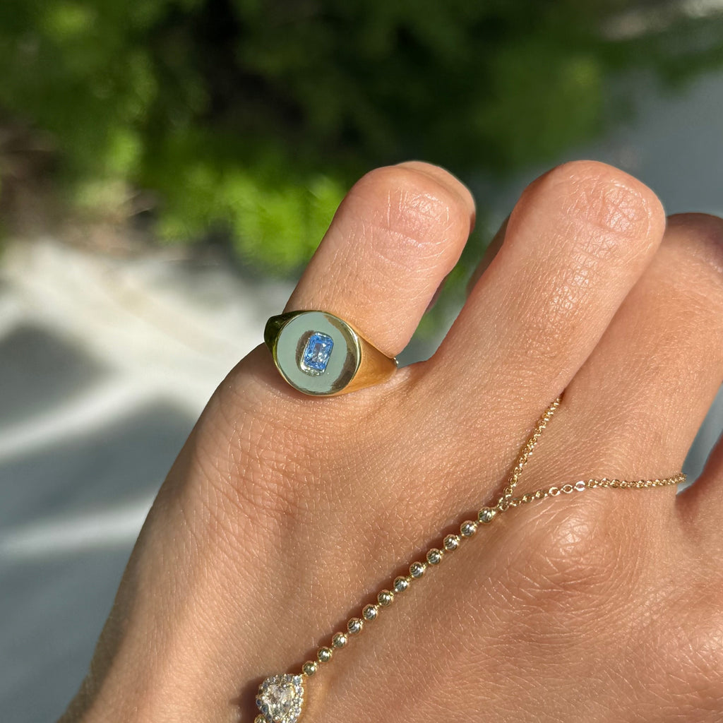 COLORFUL PINKY RING