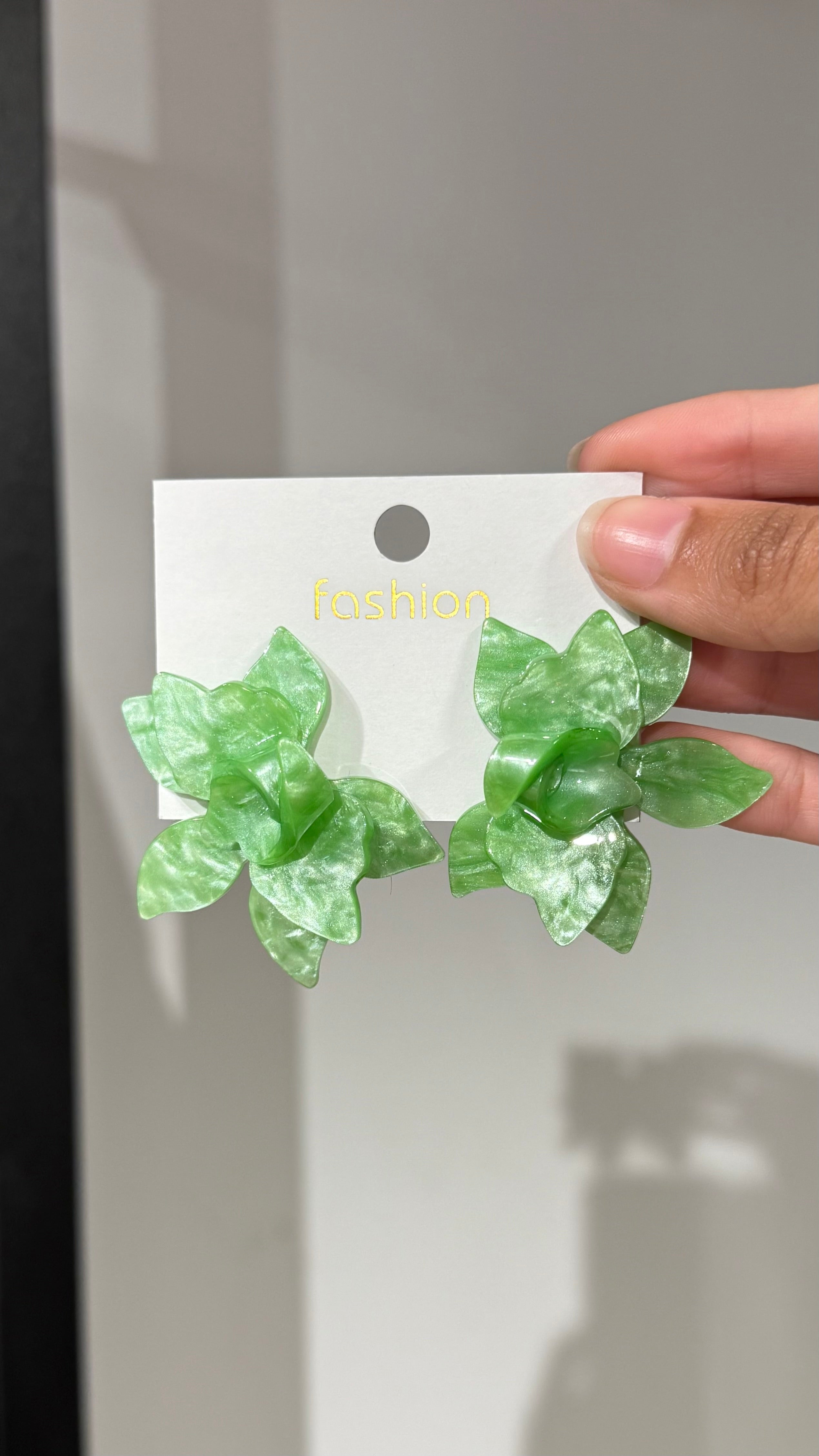 Marble flower earring
