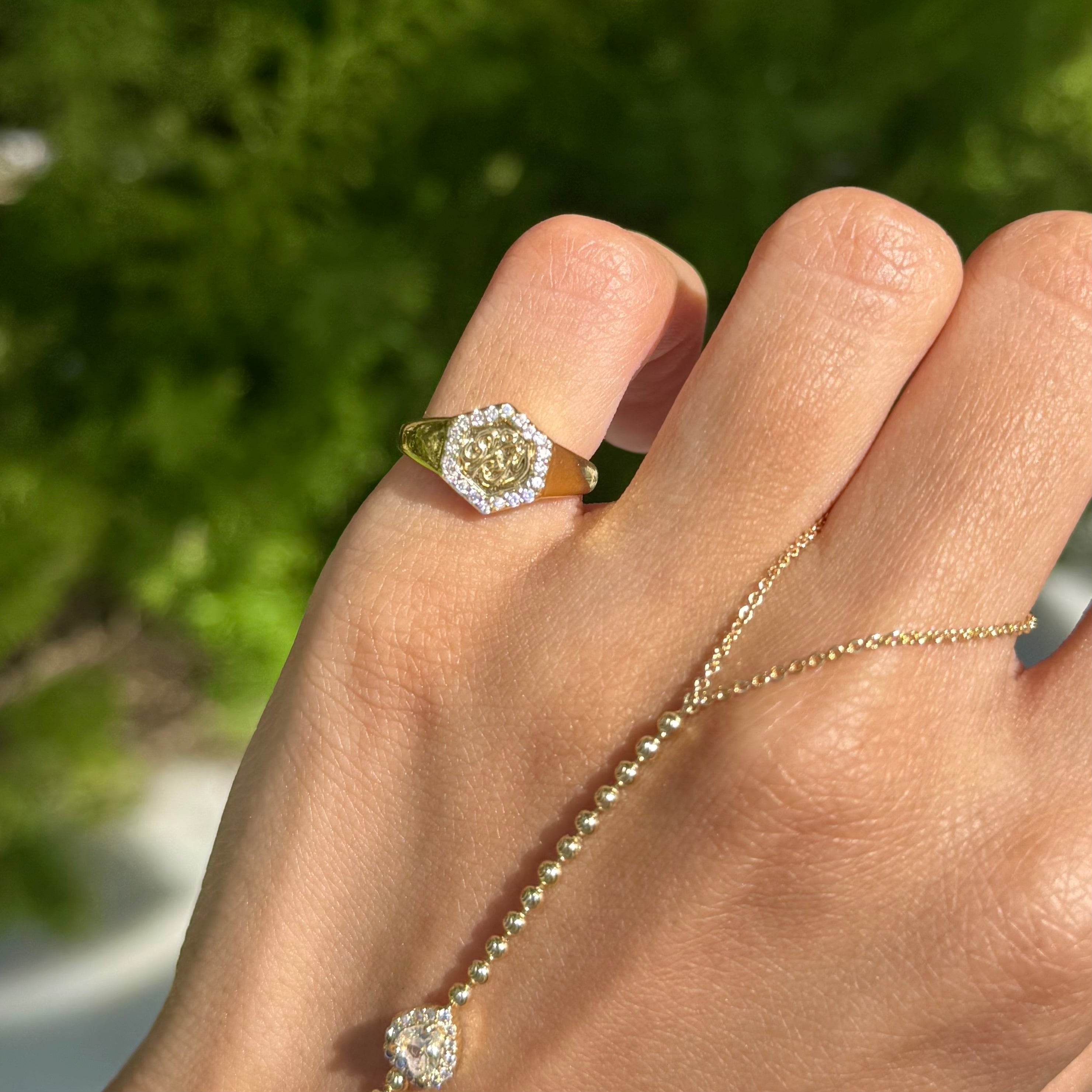 انت عمري pinky ring