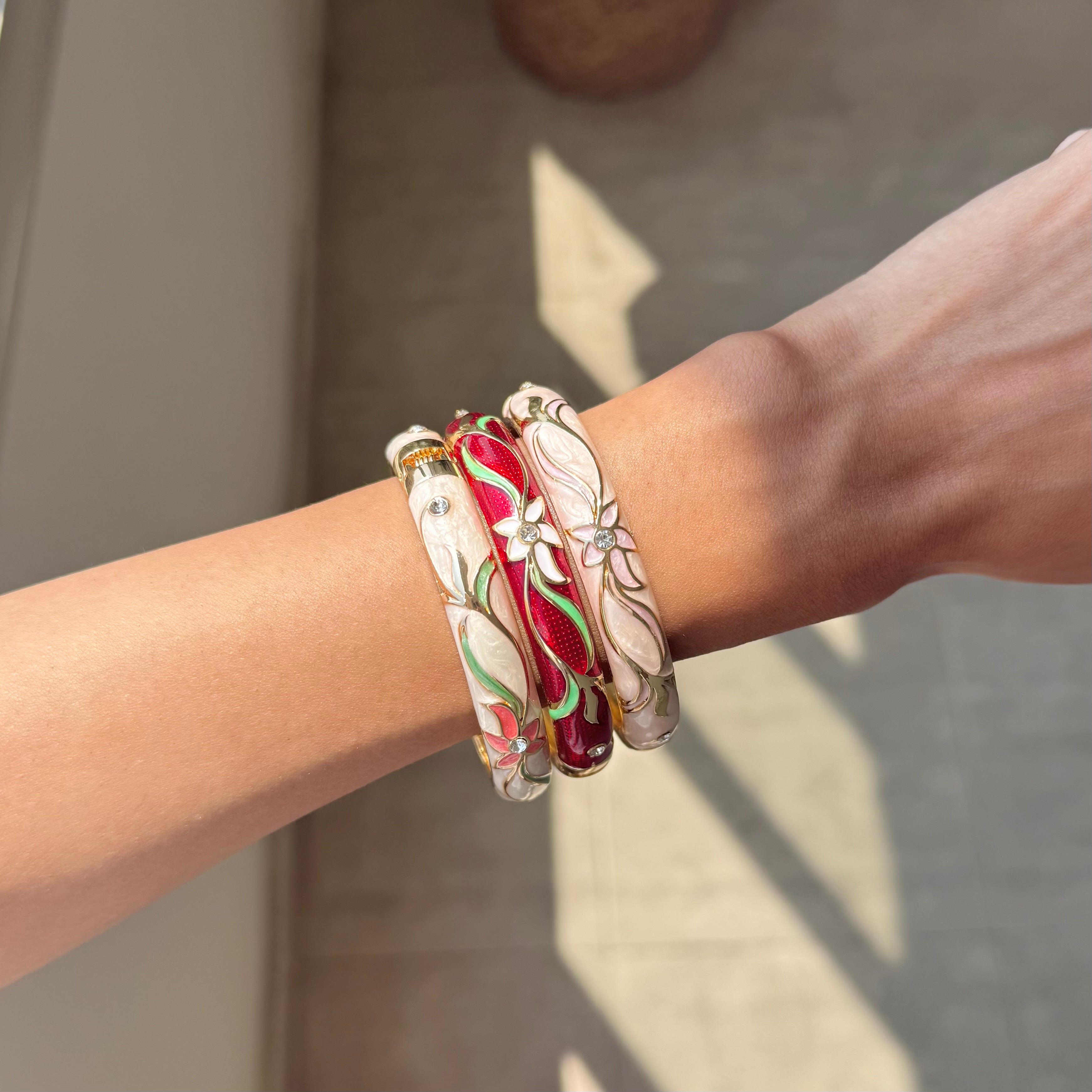 Floral bangle