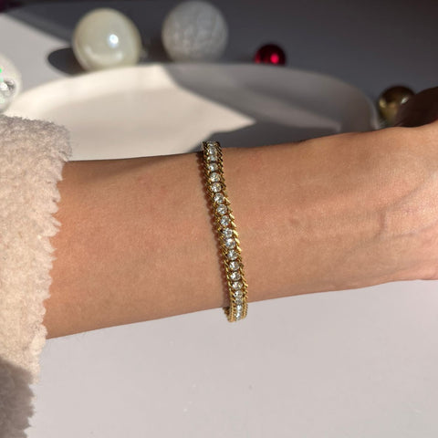 Tennis bracelet
