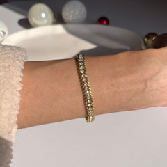 Tennis bracelet