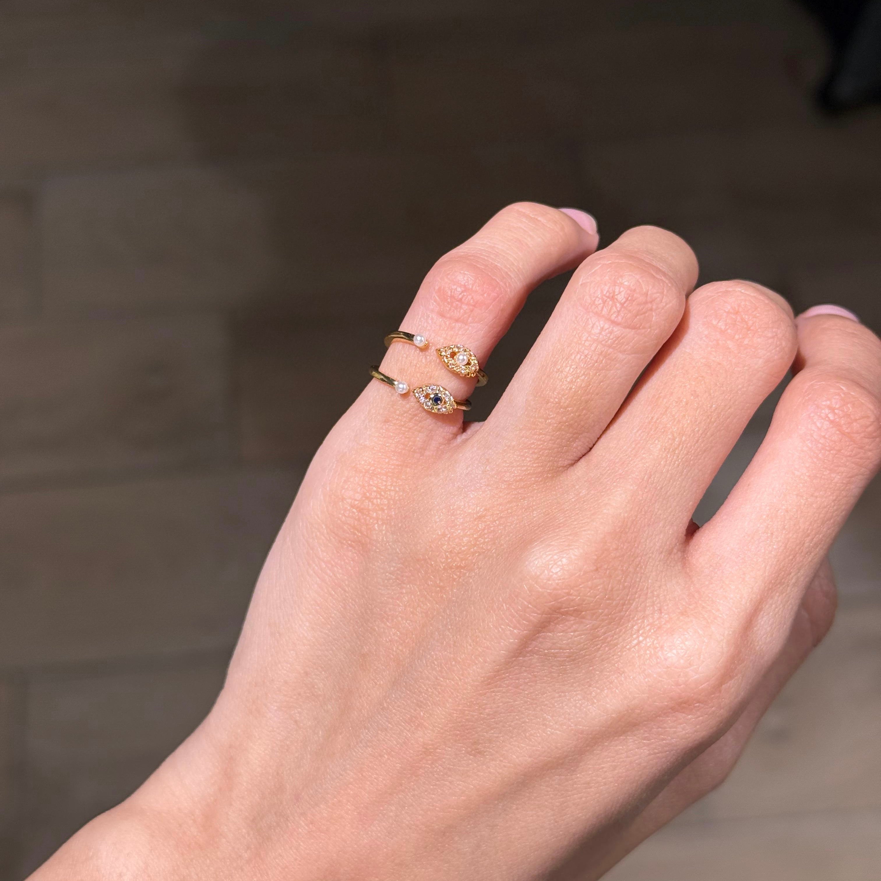 EYE PINKY RING