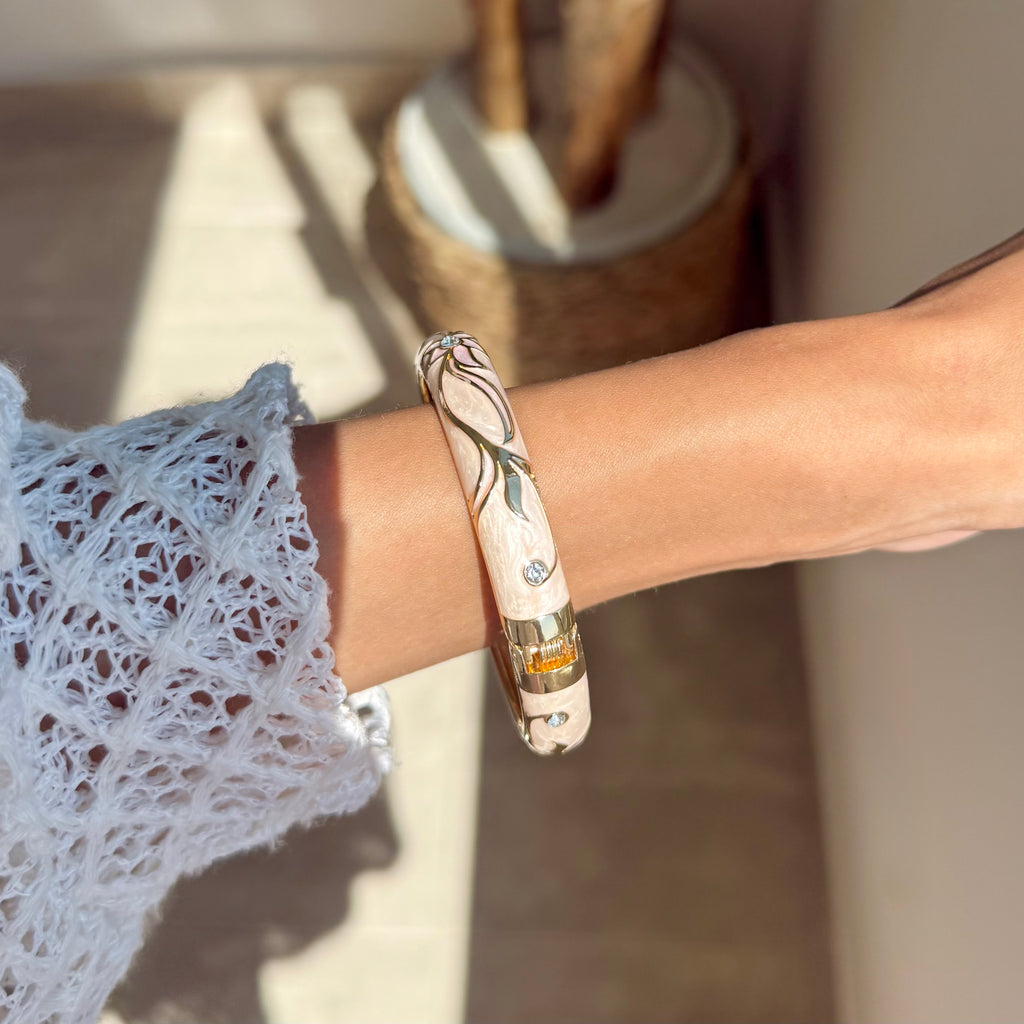 Floral bangle