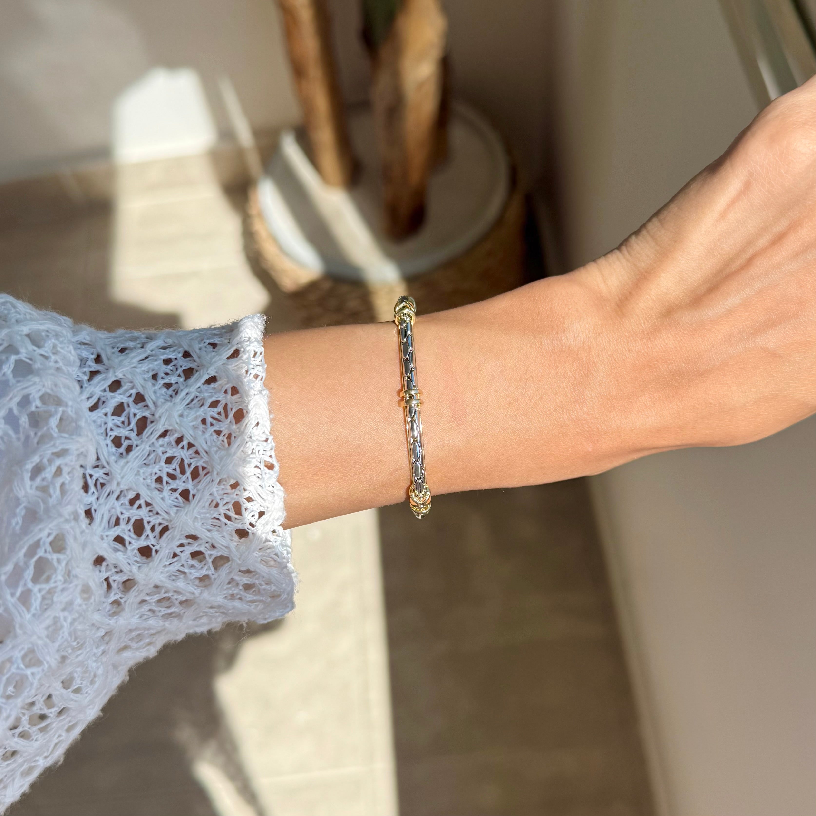 Twisted Gold bangle
