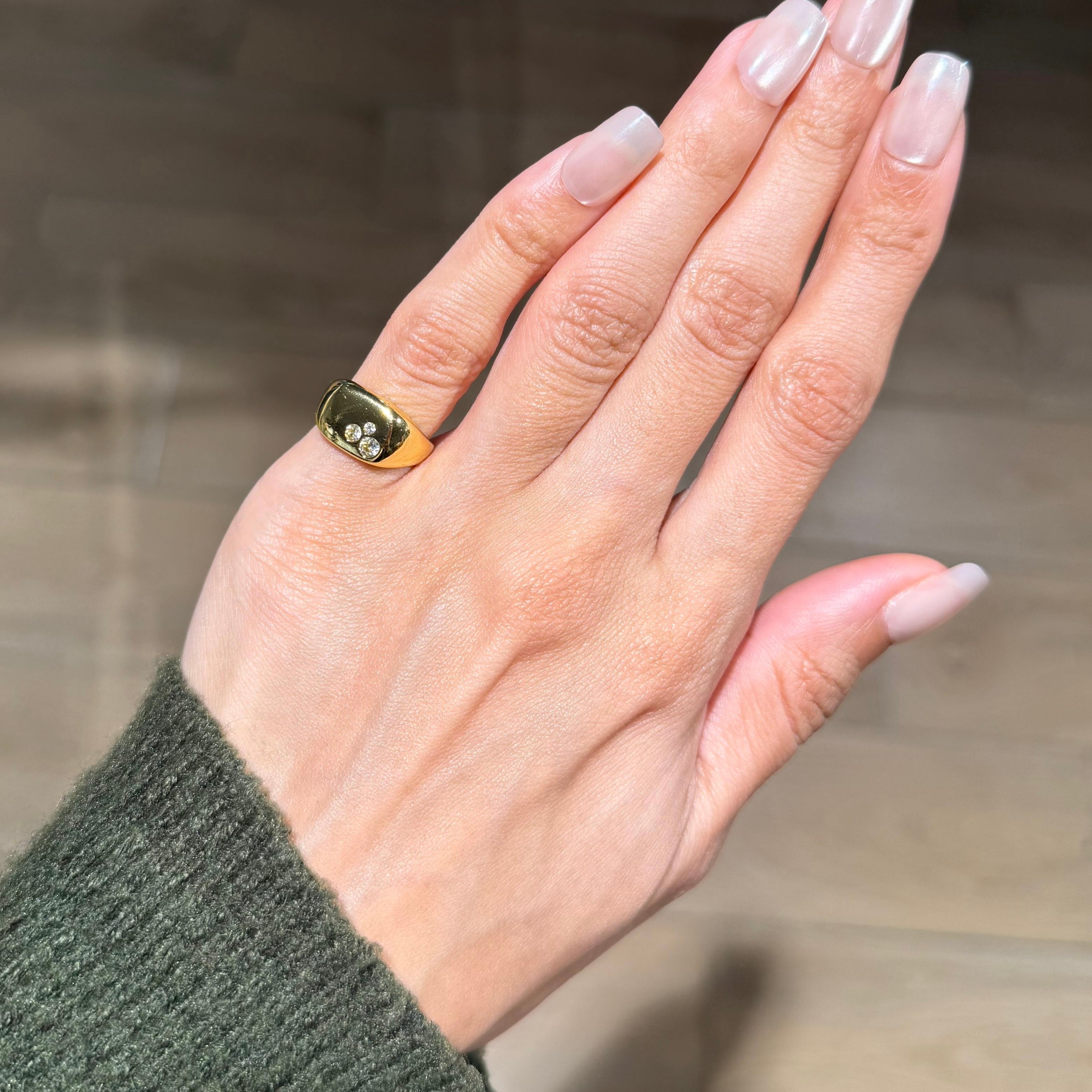 DIAMOND STONES PINKY RING