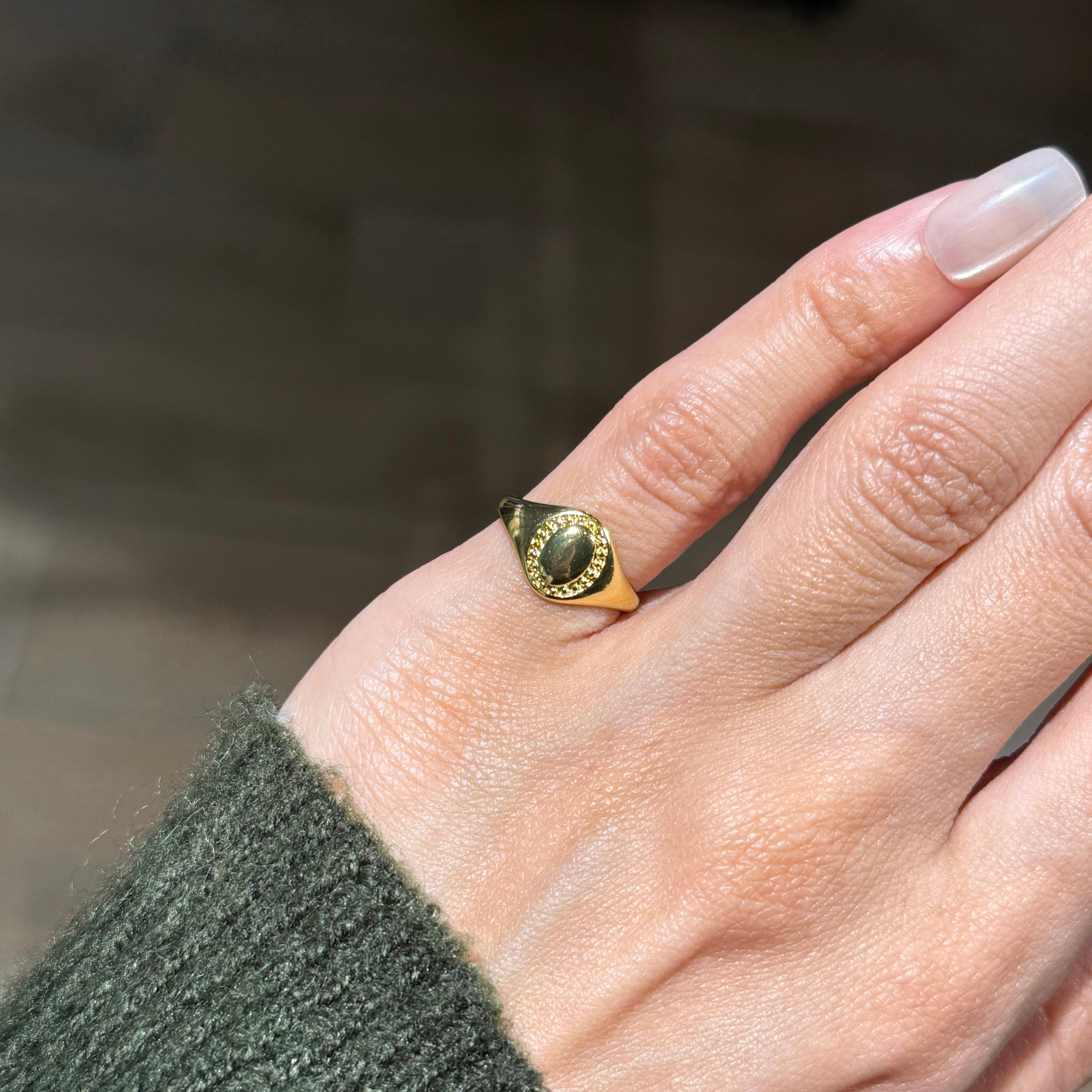 OVAL PINKY RING