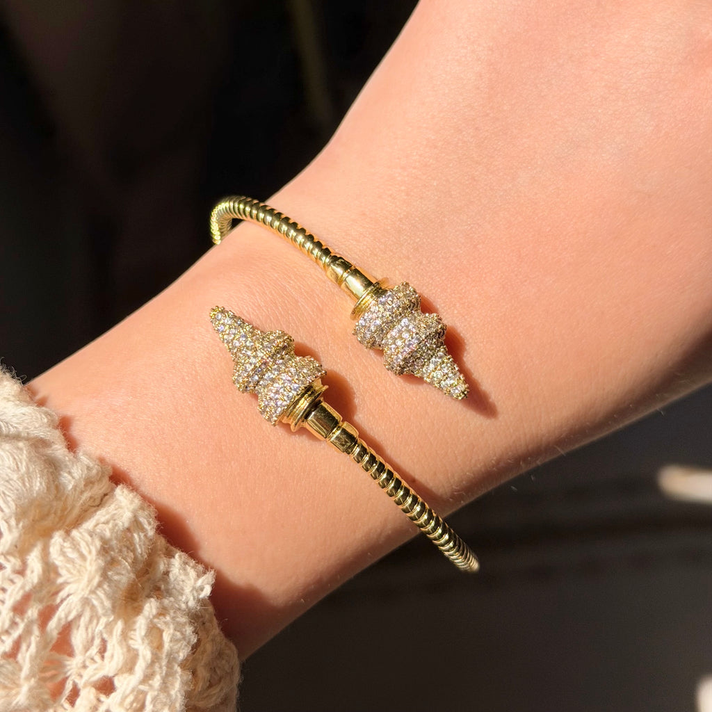 Diamond arrows bangle