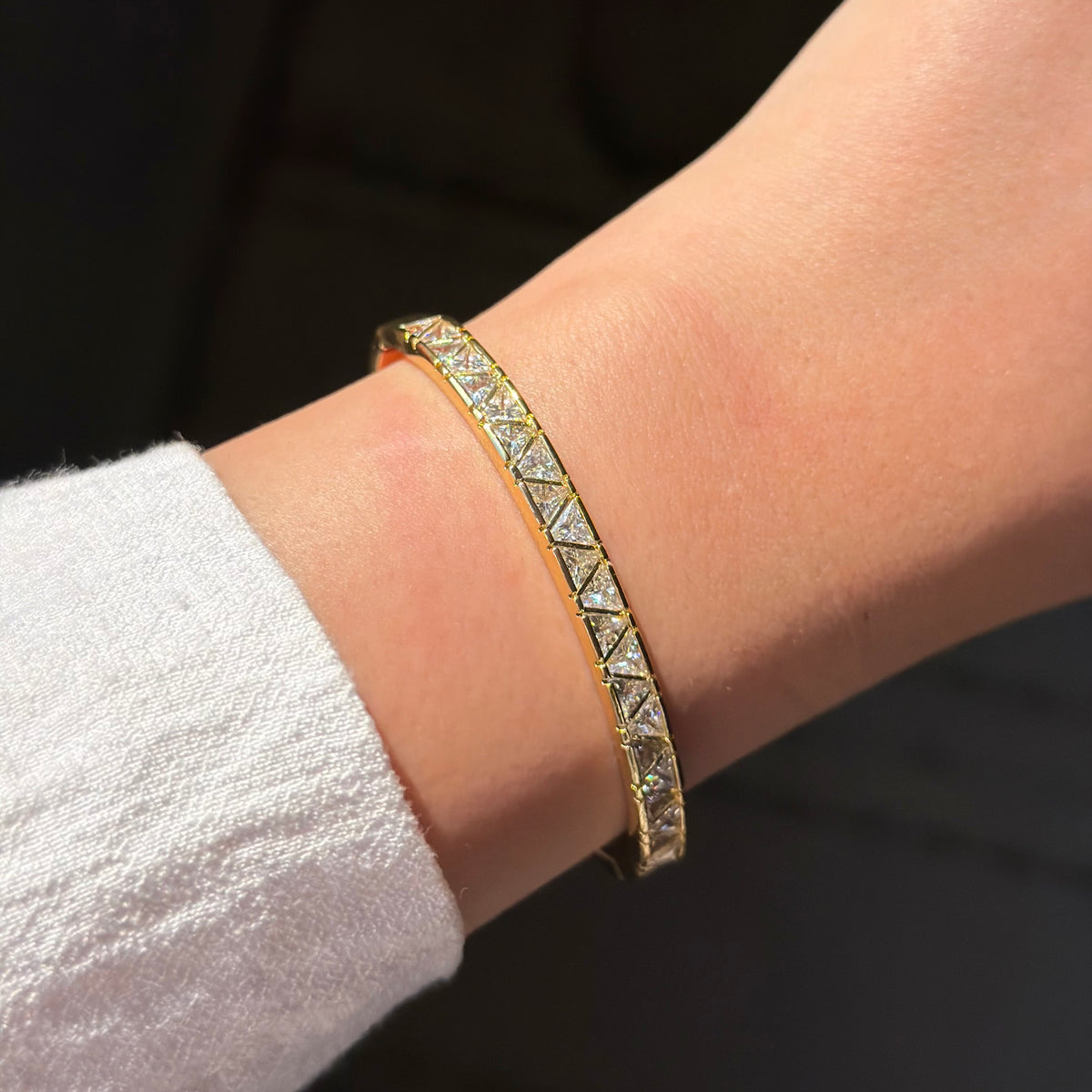 TRIANGLE BANGLE