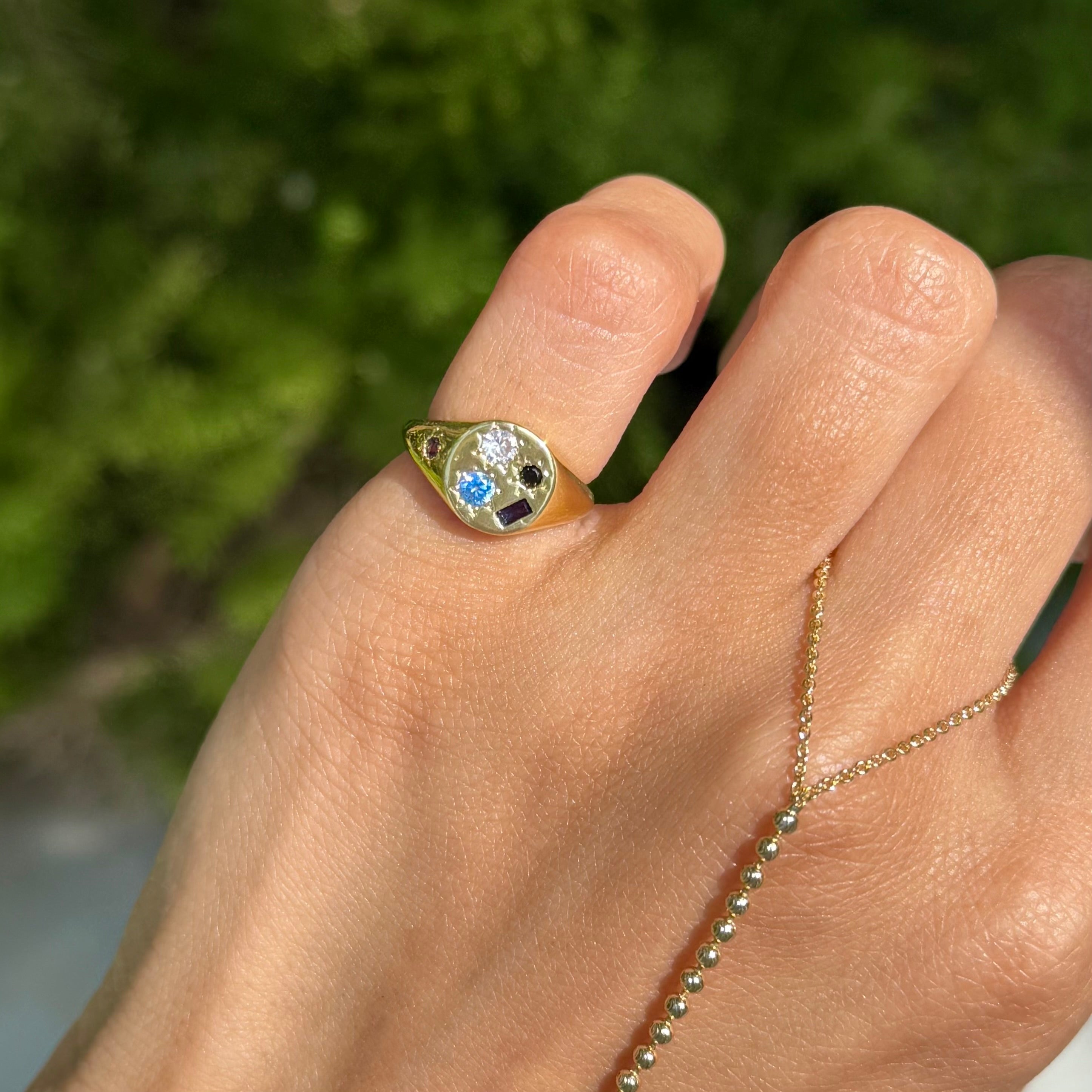 COLORFUL PINKY RING