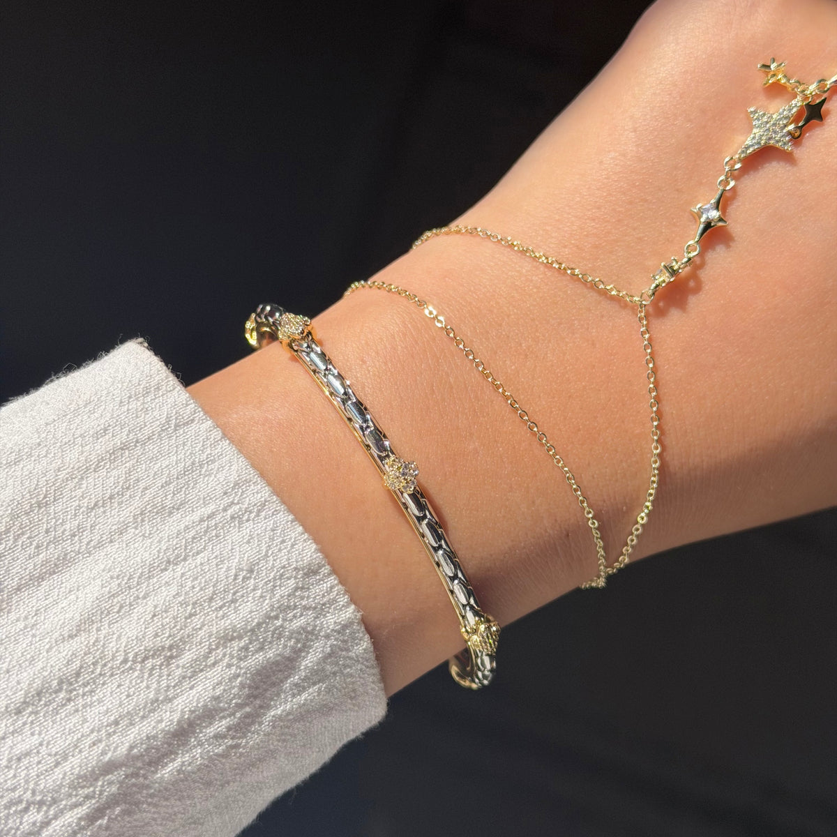 RIVOLI BANGLE