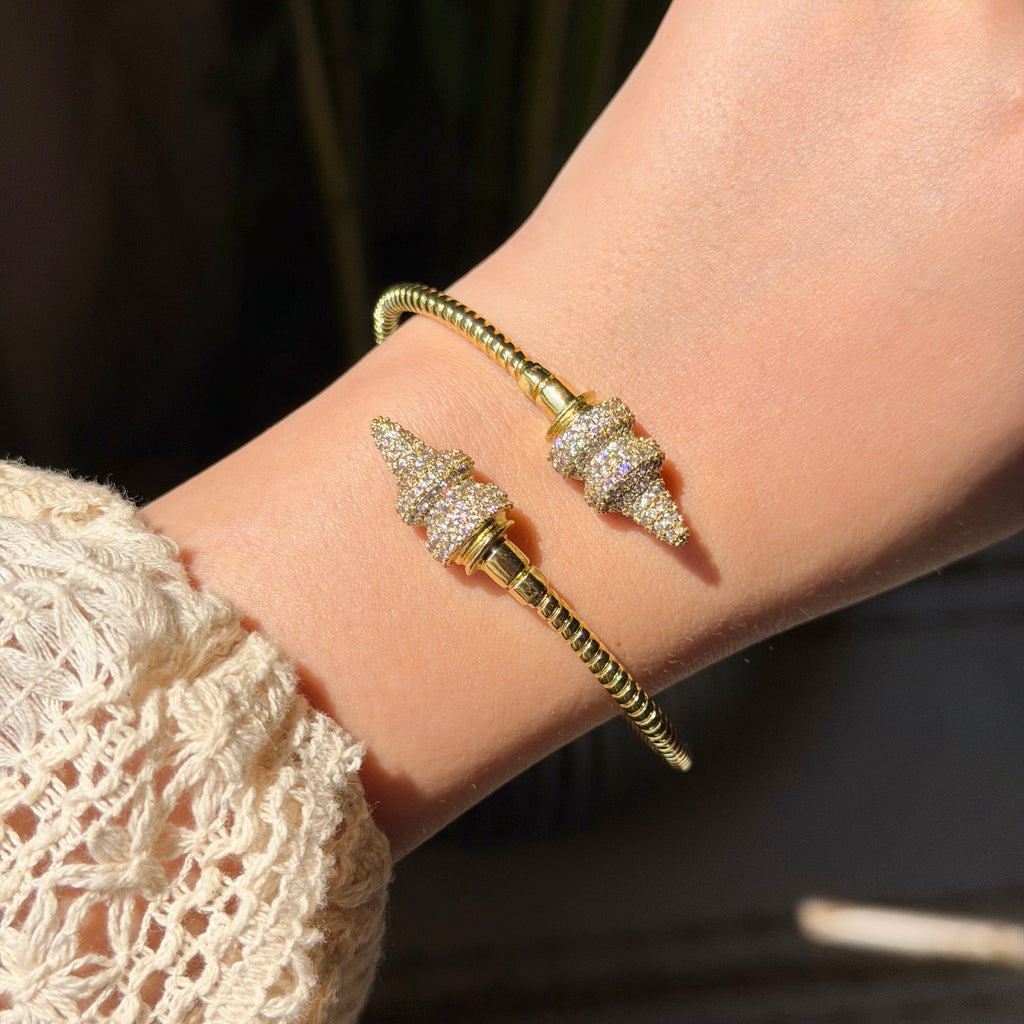 Diamond arrows bangle