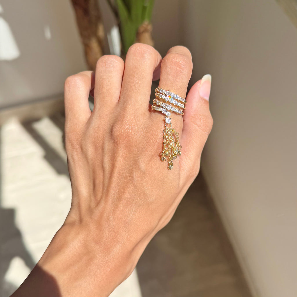Layered diamond ring