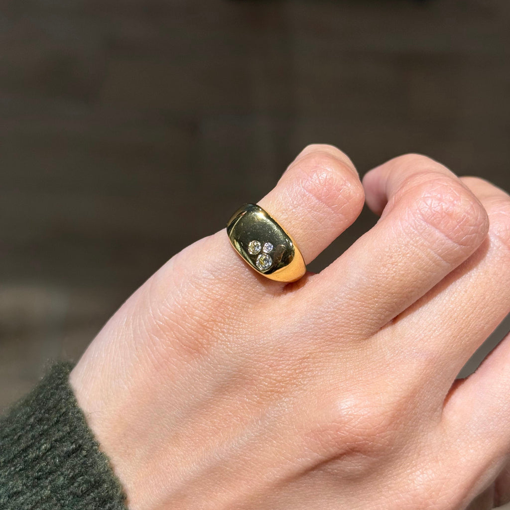 DIAMOND STONES PINKY RING