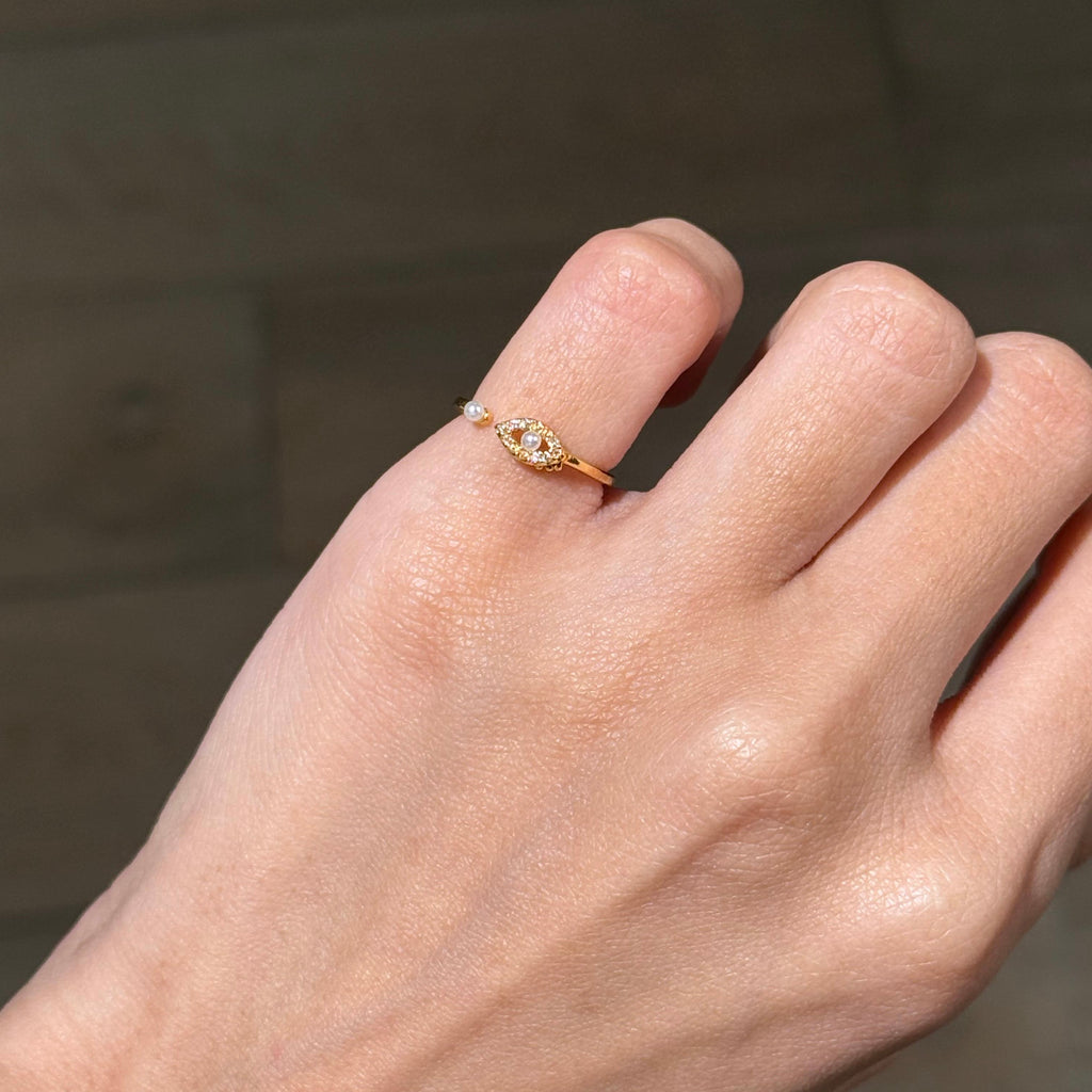 EYE PINKY RING