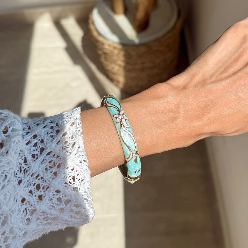 Floral bangle