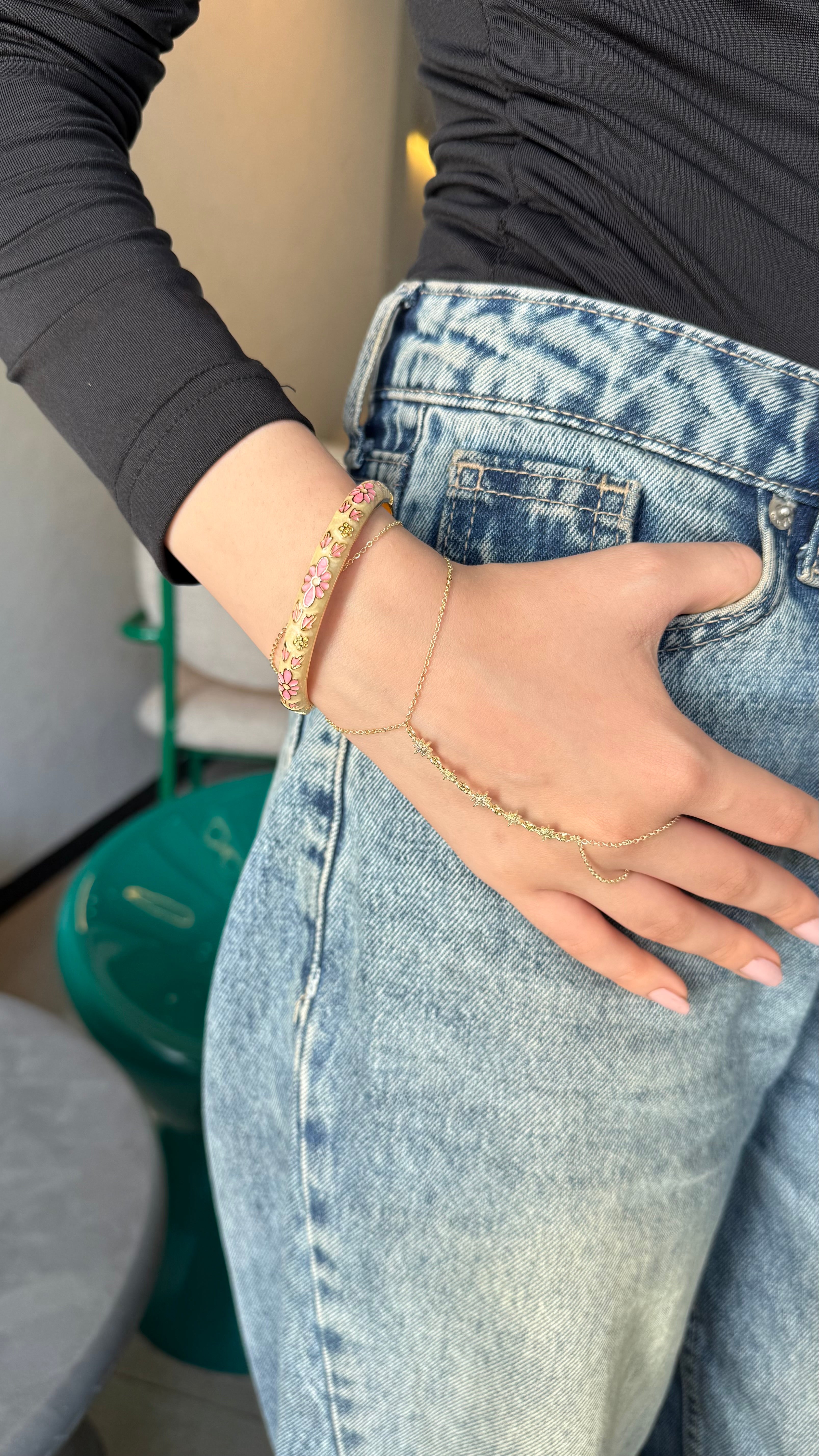 Daisy bangle