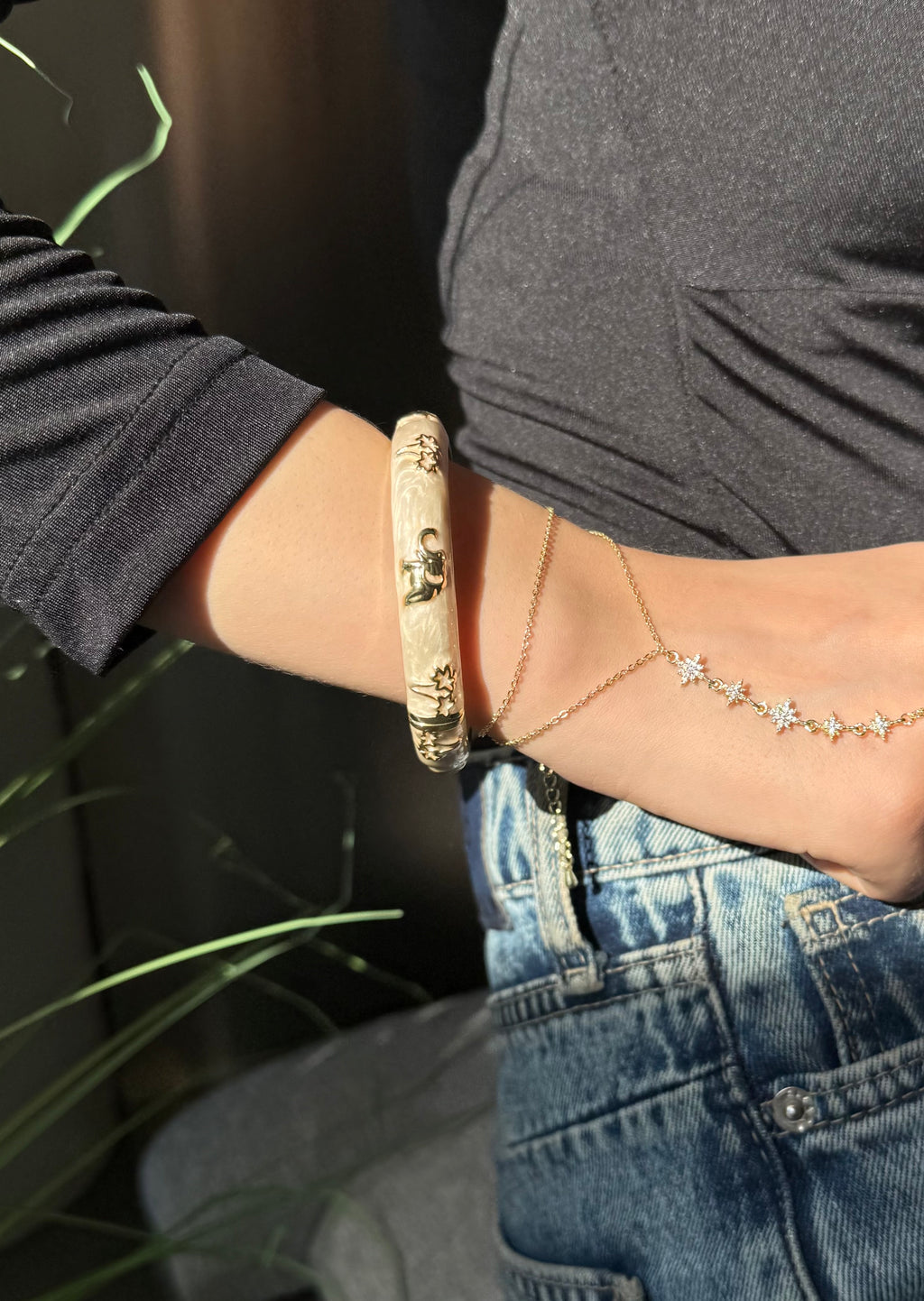 Majestic elephant bangle