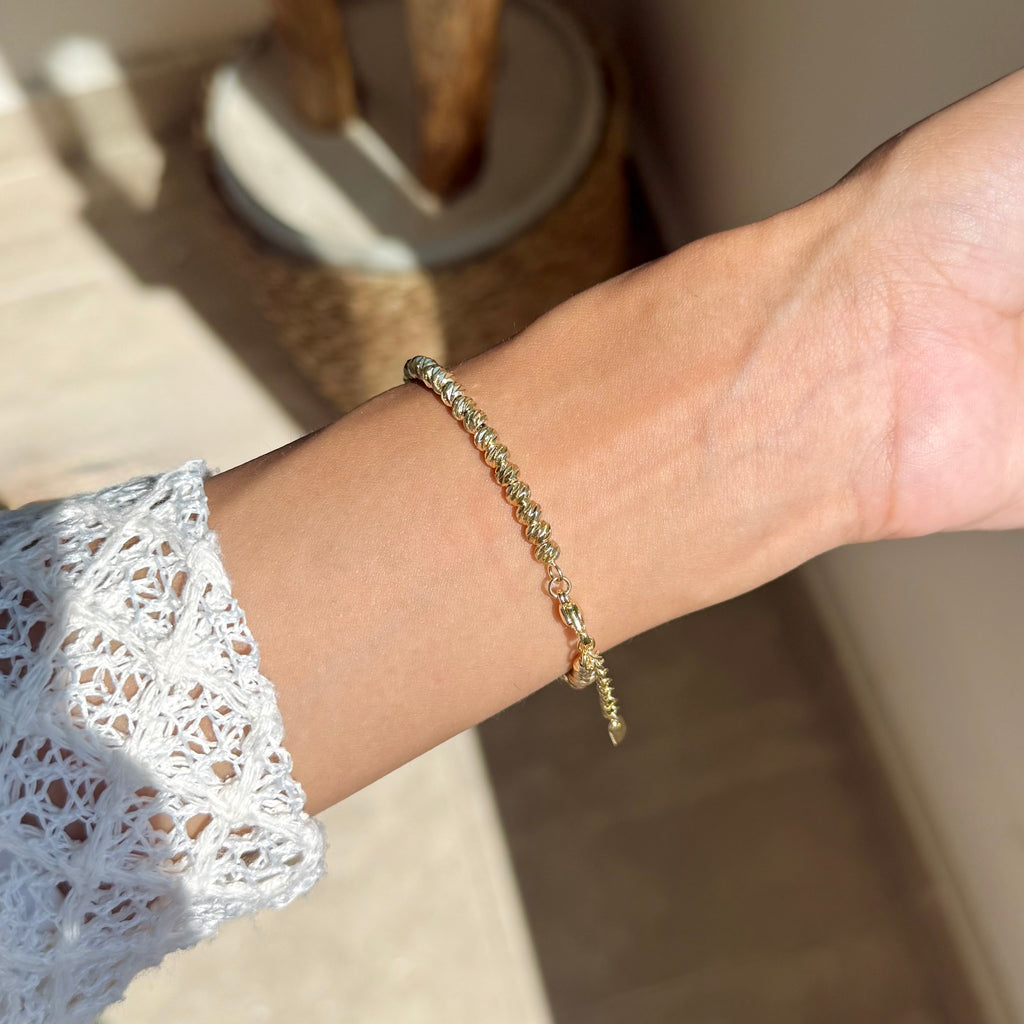 Gold bead bracelet