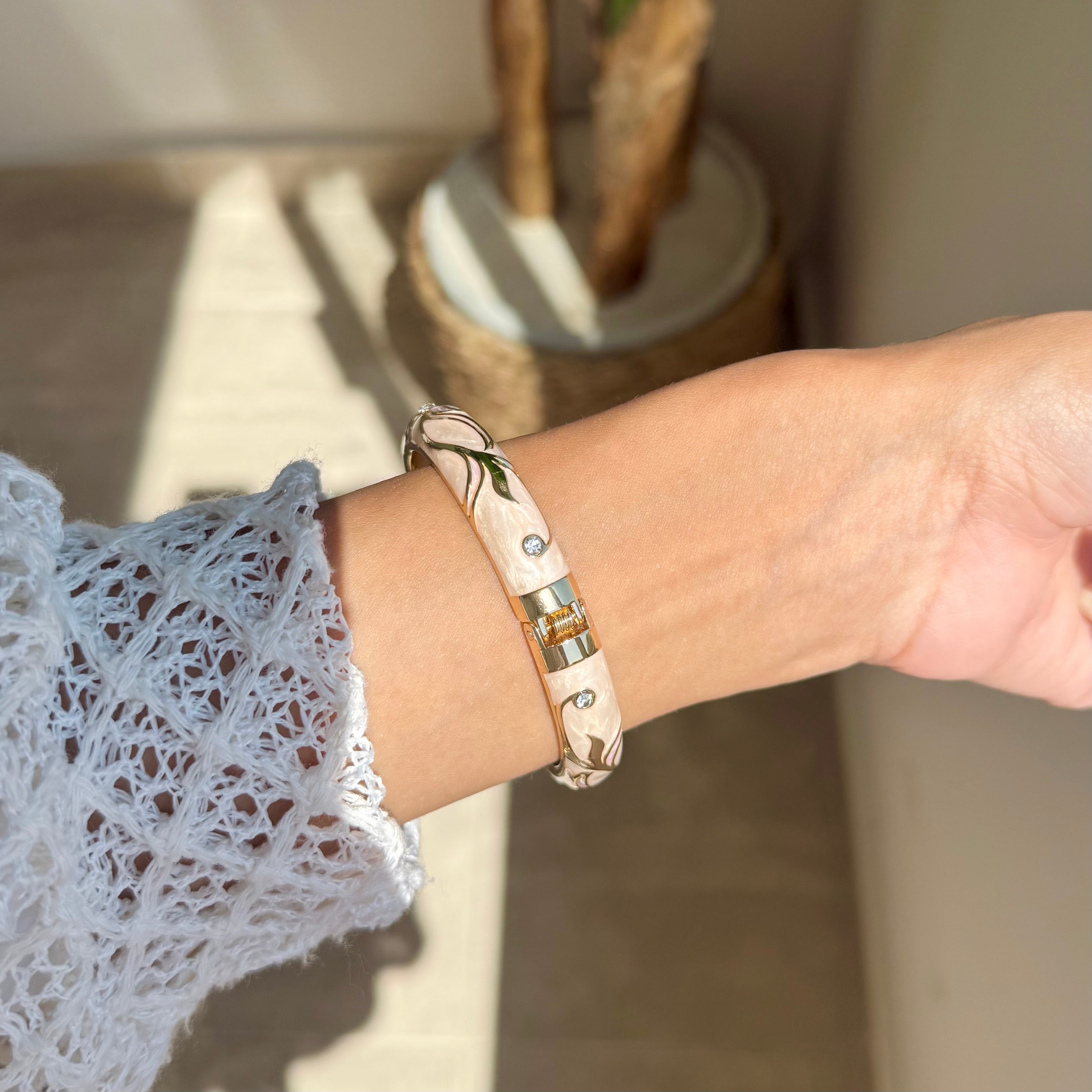 Floral bangle