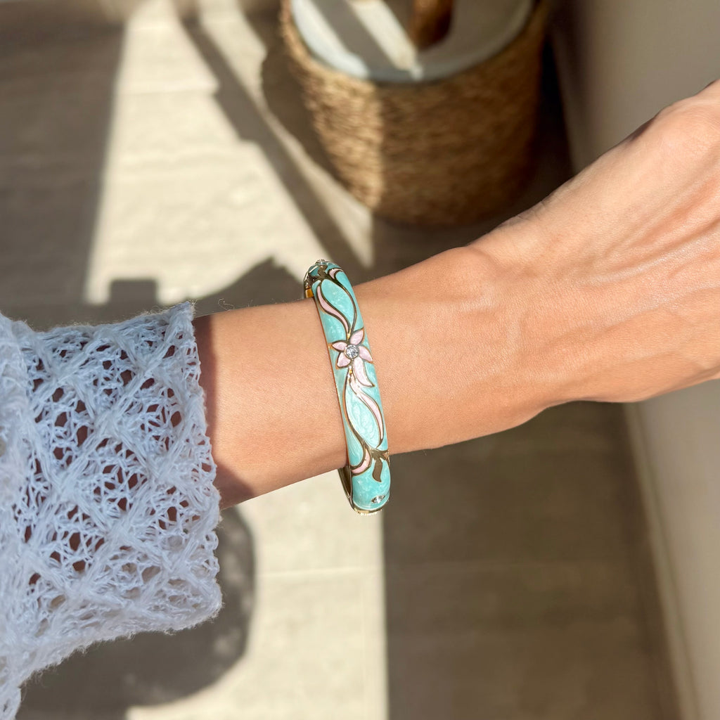 Floral bangle