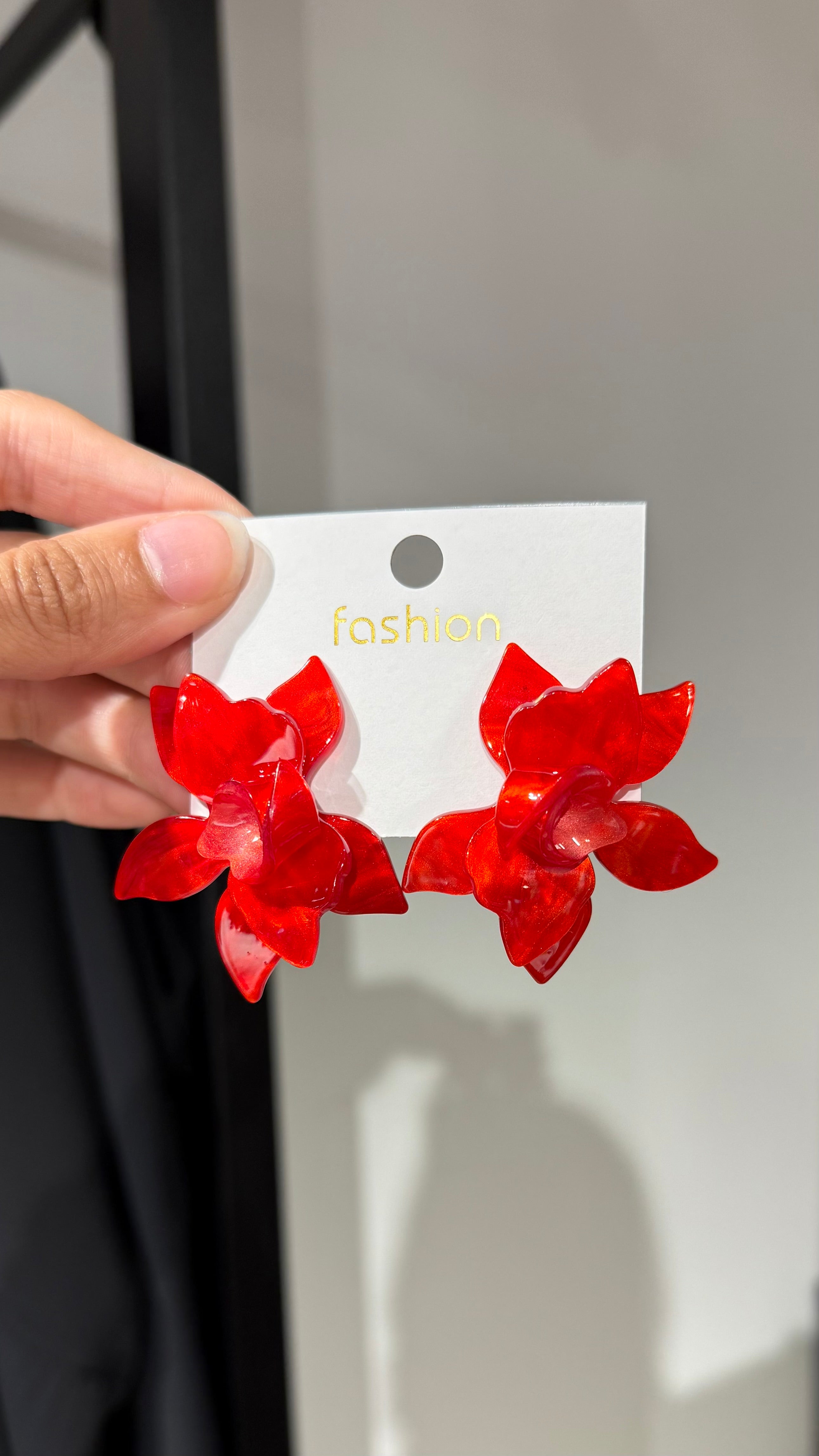 Marble flower earring