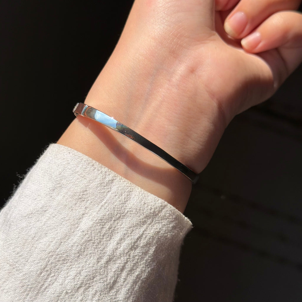 SILVER BANGLE