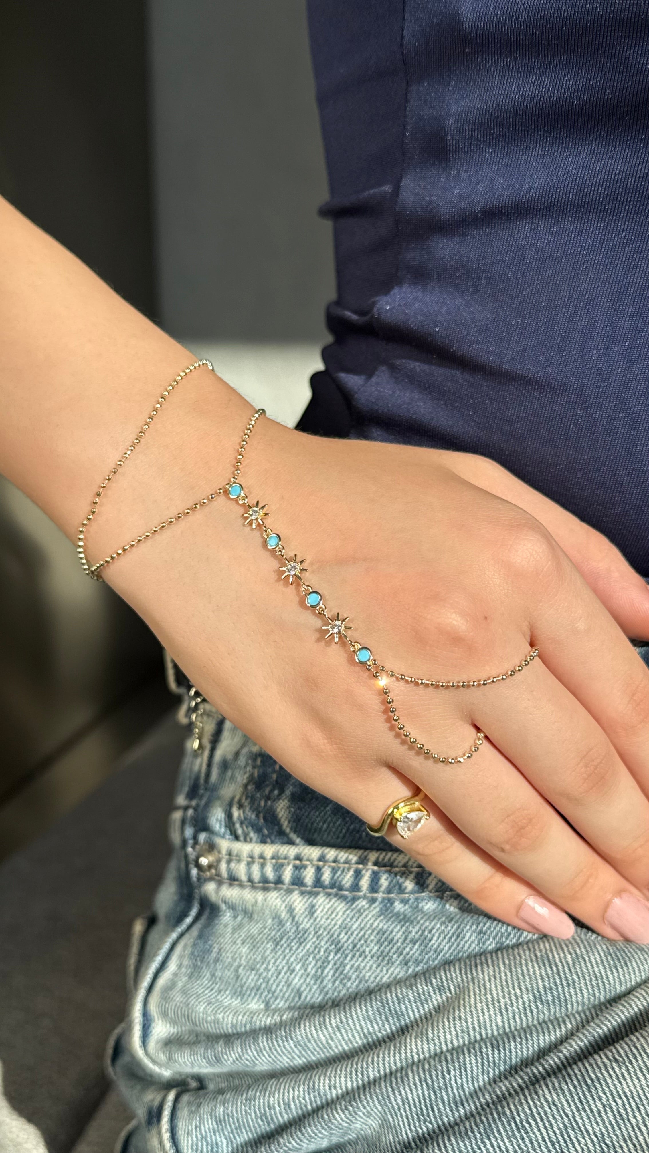 TURQUOISE HAND CHAIN