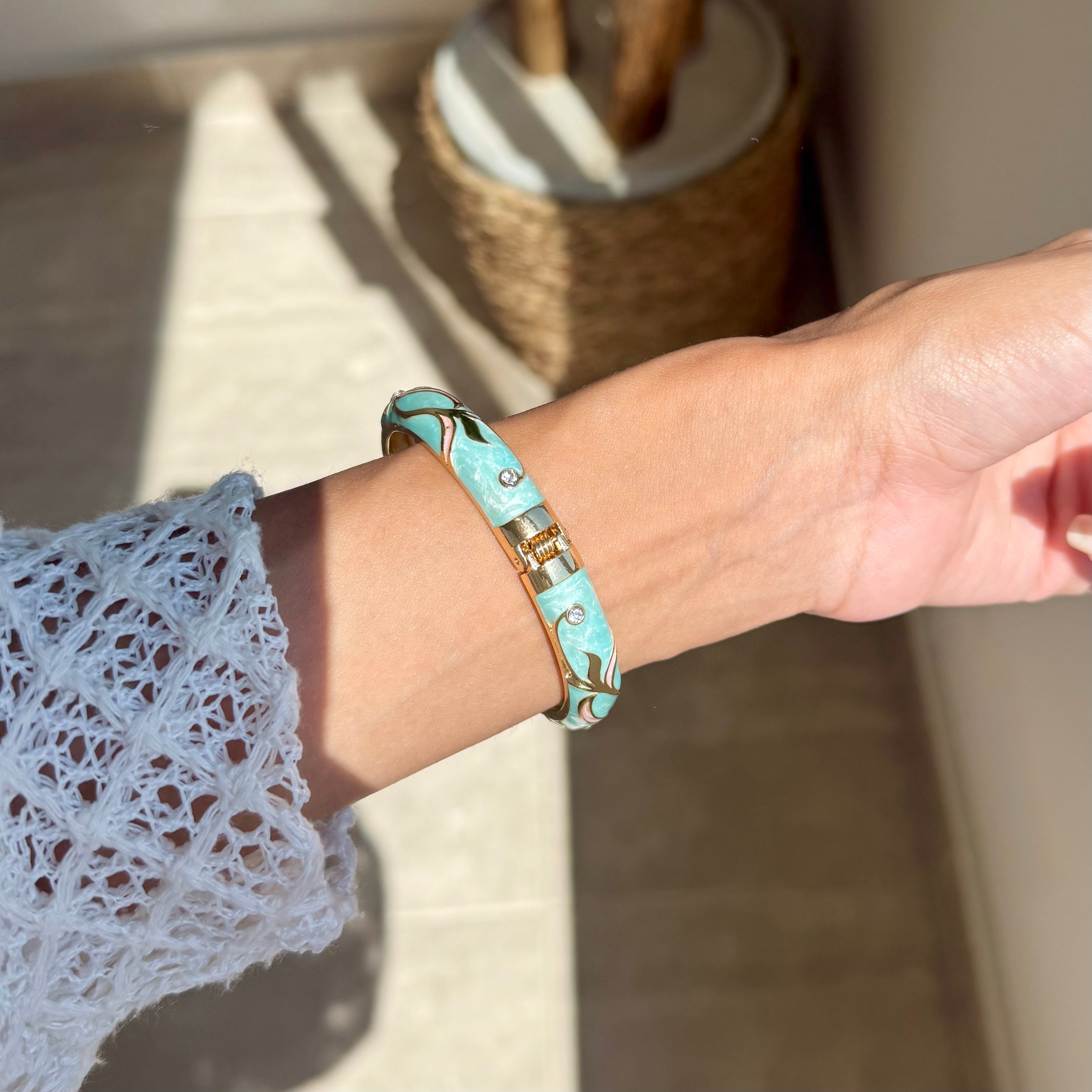 Floral bangle