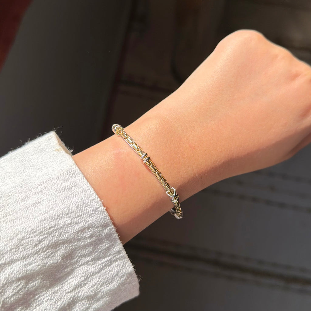 RIVOLI BANGLE