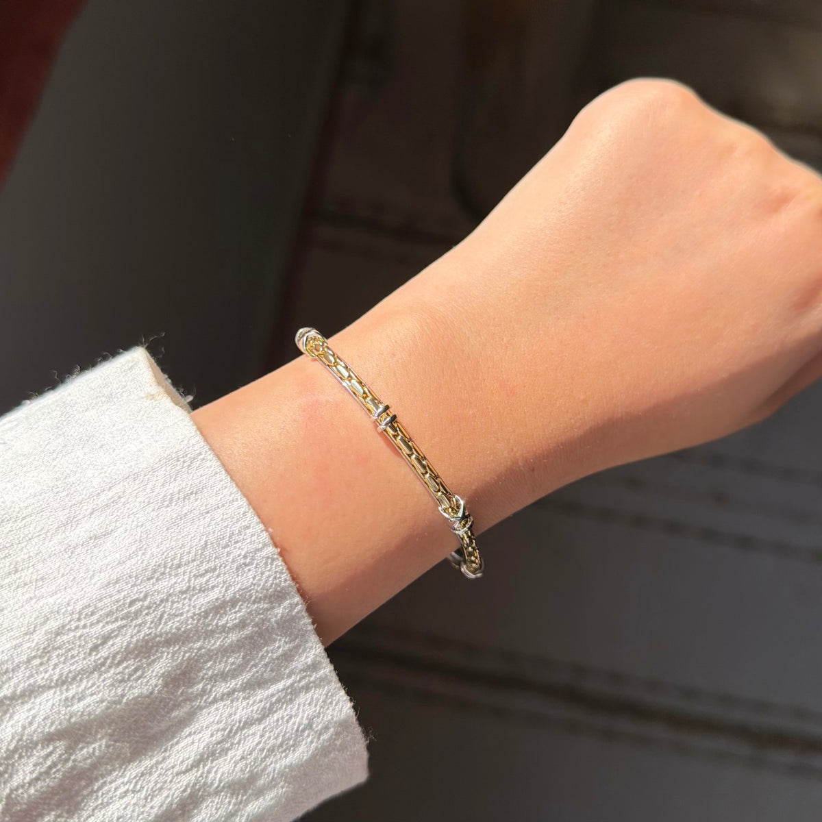 RIVOLI BANGLE
