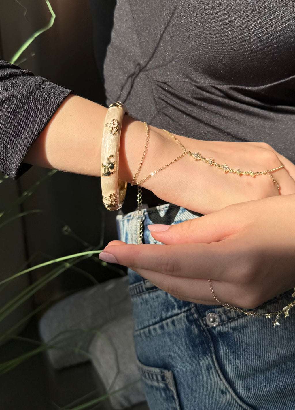 Majestic elephant bangle