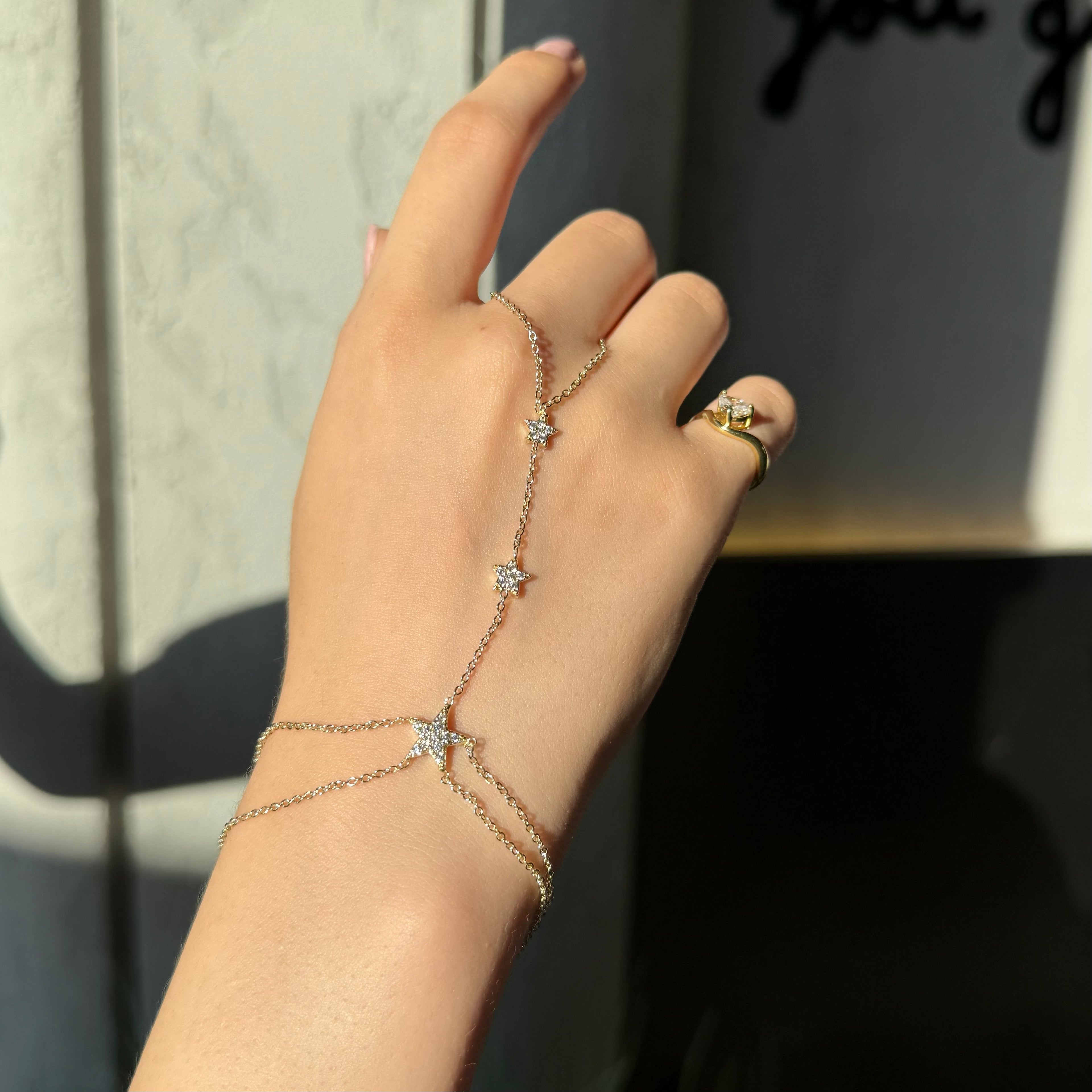 Star Trail hand chain