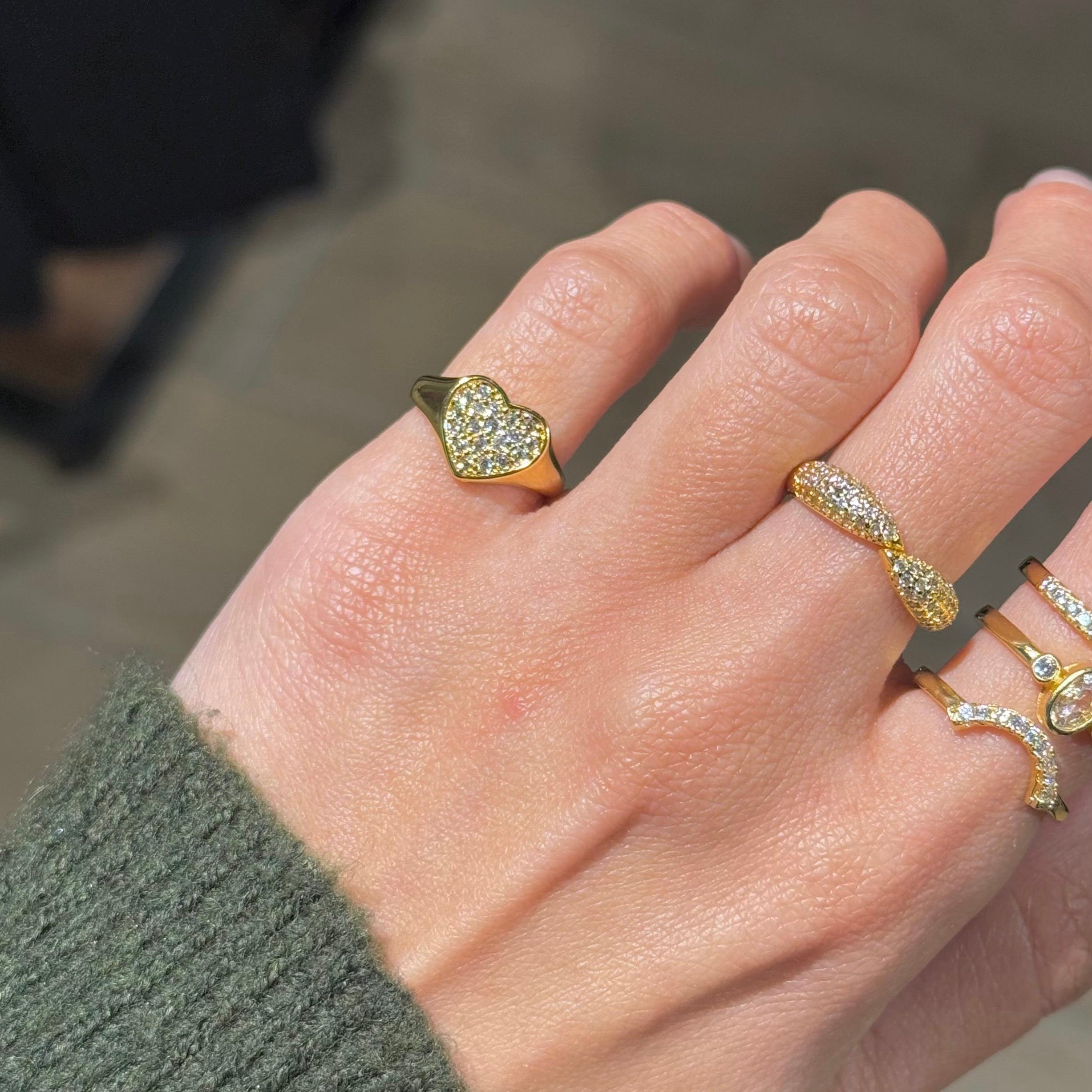 STARY HEART PINKY RING