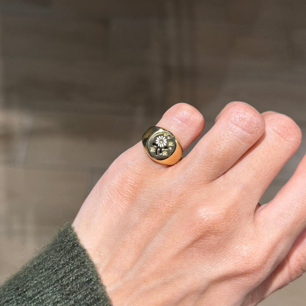FLOWER PINKY RING