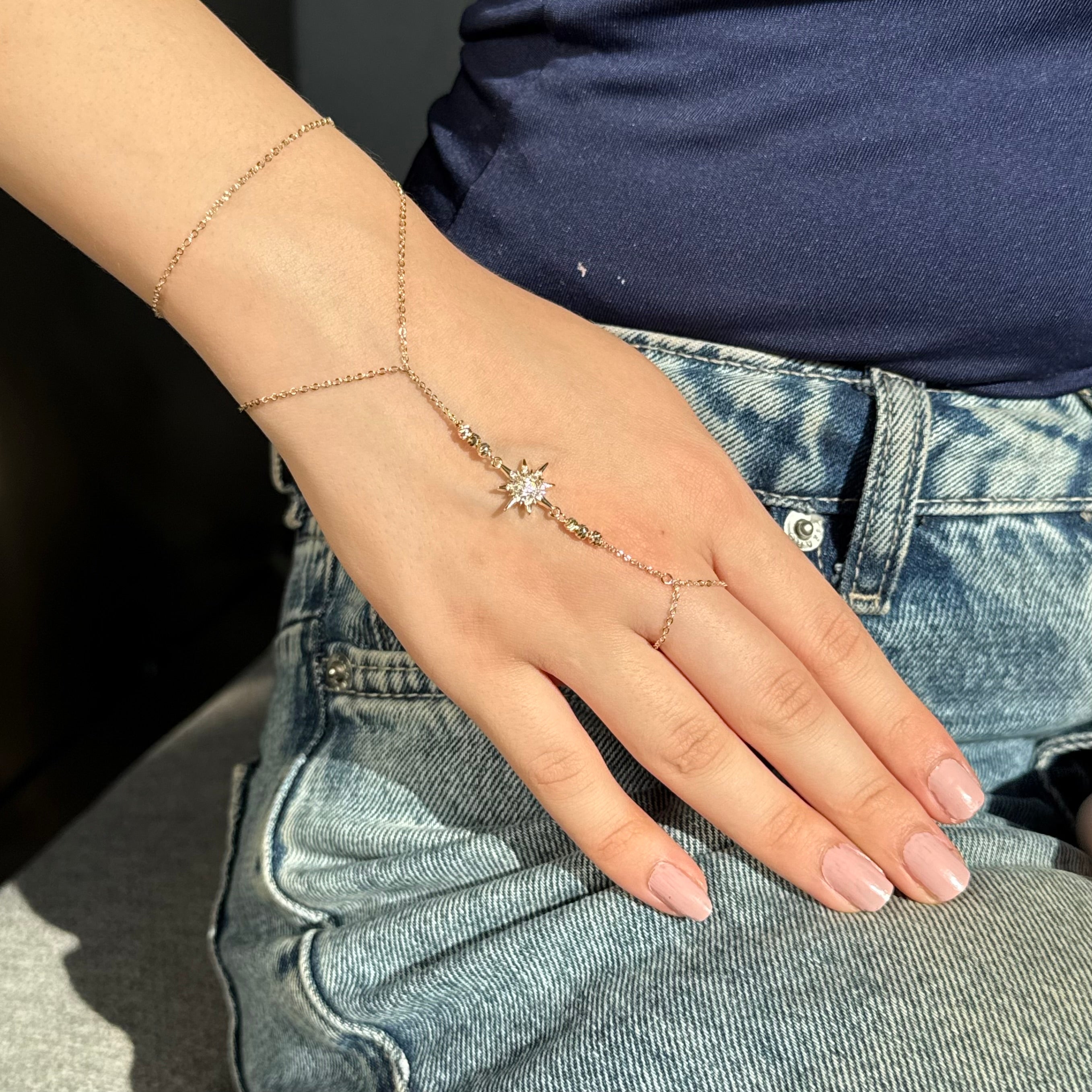 RAPUNZEL HAND CHAIN
