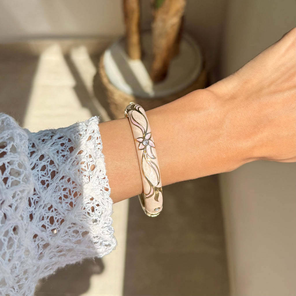Floral bangle