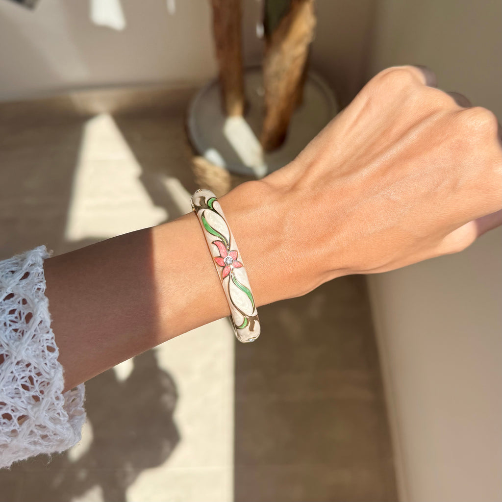 Floral bangle