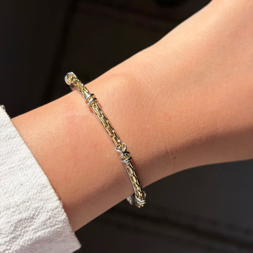 RIVOLI BANGLE
