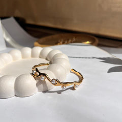 Diamond lobes bangle