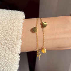 Golden hearts bracelet