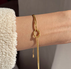 Knot bracelet