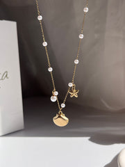 Pearl seashell necklace