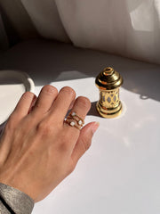 Square layers ring