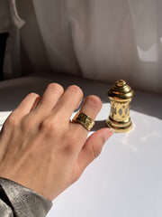 Gold flat ring