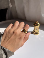 Flat layers ring