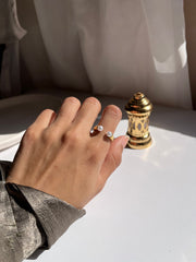 Pearl dots ring